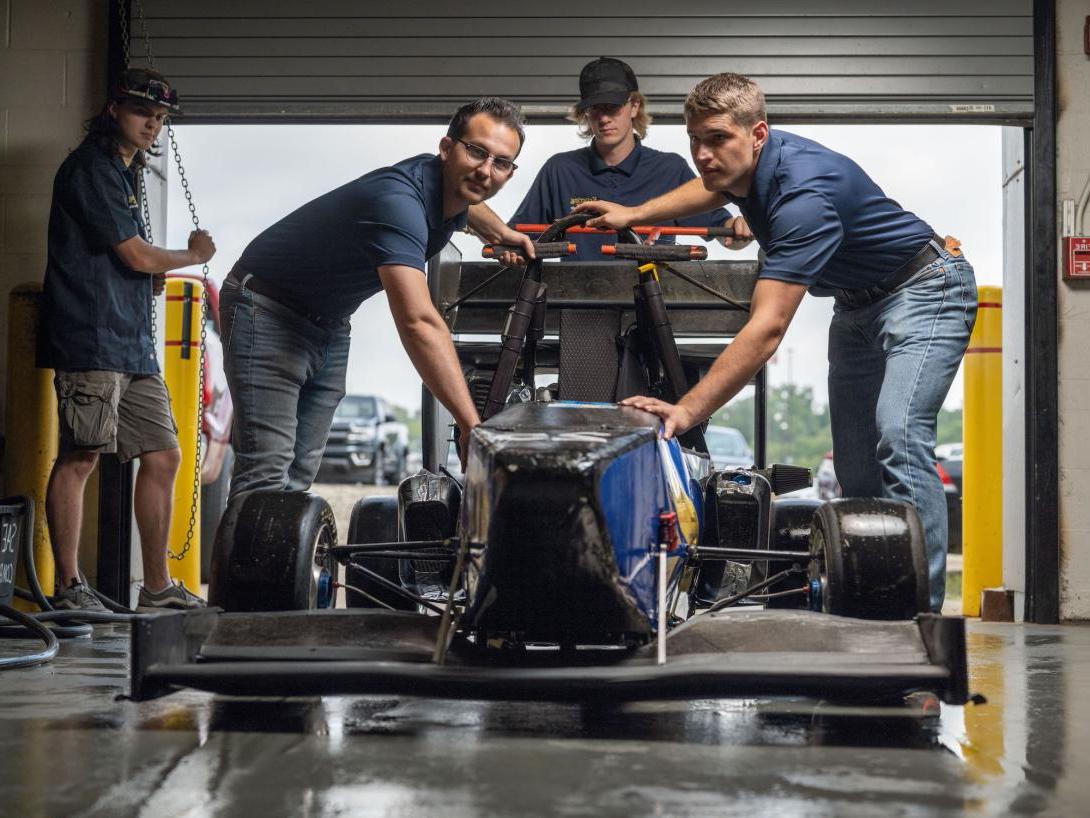 Students in SAE Garage